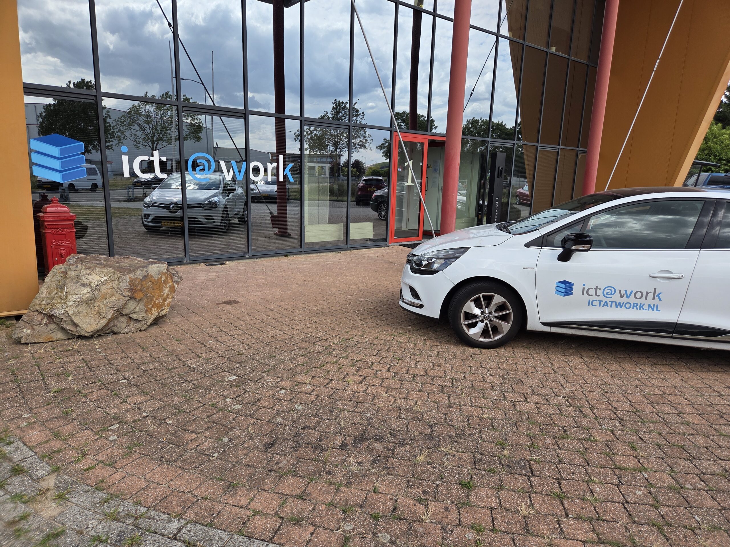 Onze entree & service op locatie